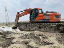 三亚履带挖掘机出租 高效施工与灵活租赁的机械设备解决方案